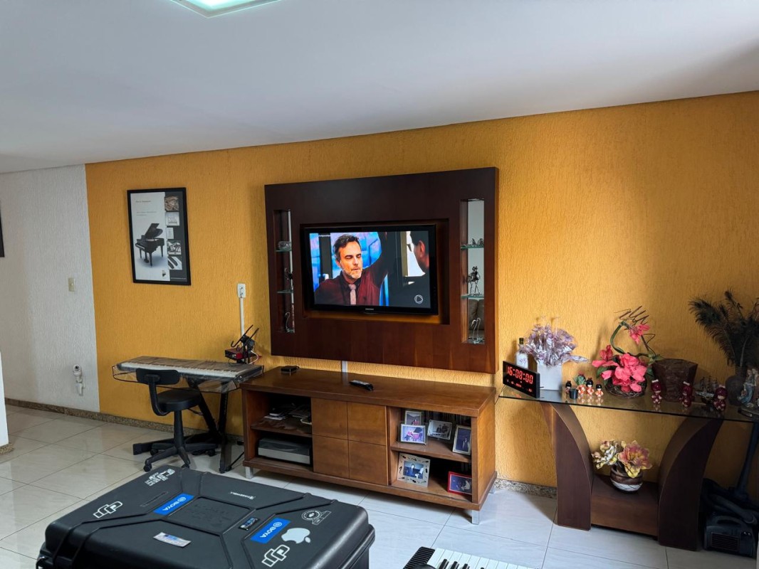 Casa à venda com 3 quartos, 109m² - Foto 3