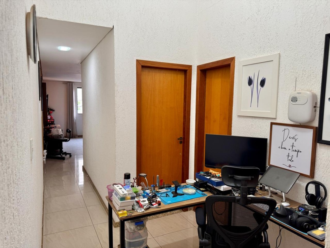 Casa à venda com 3 quartos, 109m² - Foto 9
