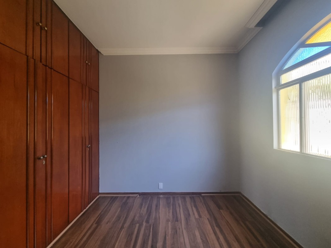 Casa para alugar com 4 quartos, 184m² - Foto 20