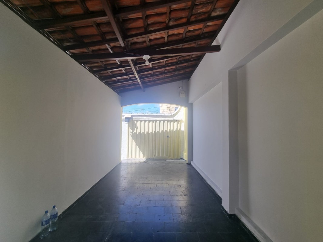 Casa para alugar com 4 quartos, 184m² - Foto 8