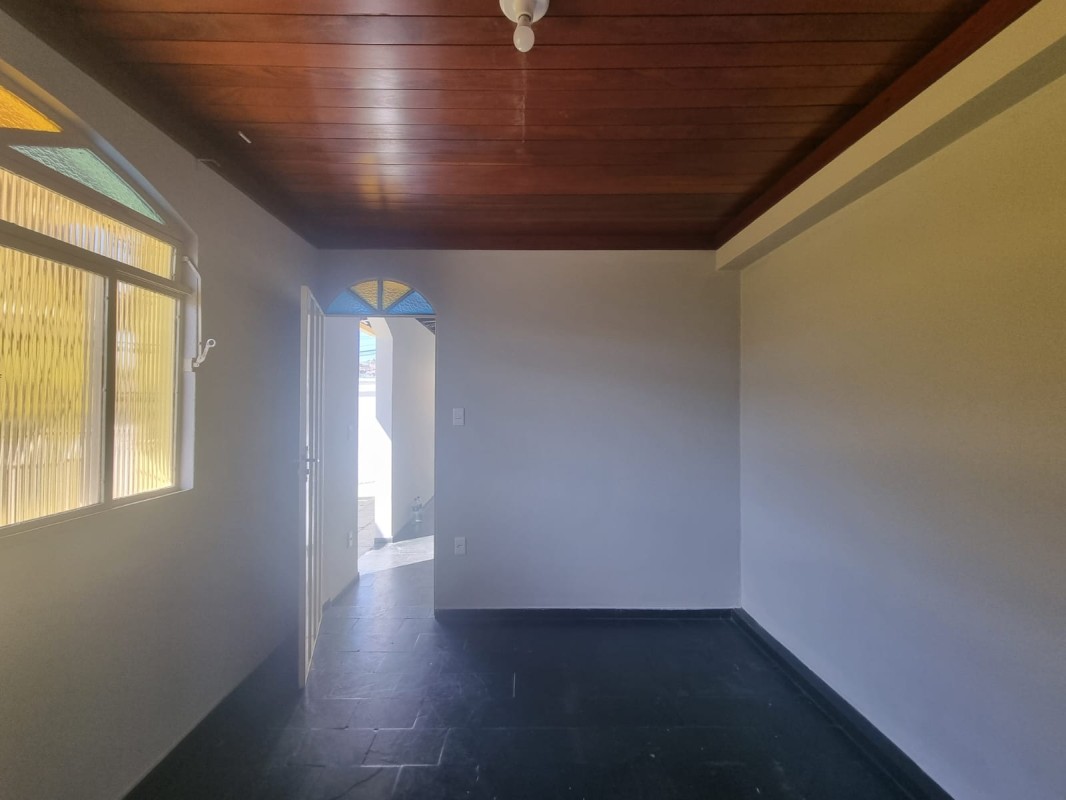 Casa para alugar com 4 quartos, 184m² - Foto 11