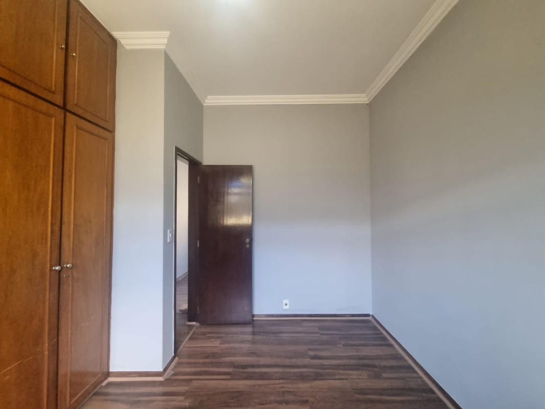 Casa para alugar com 4 quartos, 184m² - Foto 23