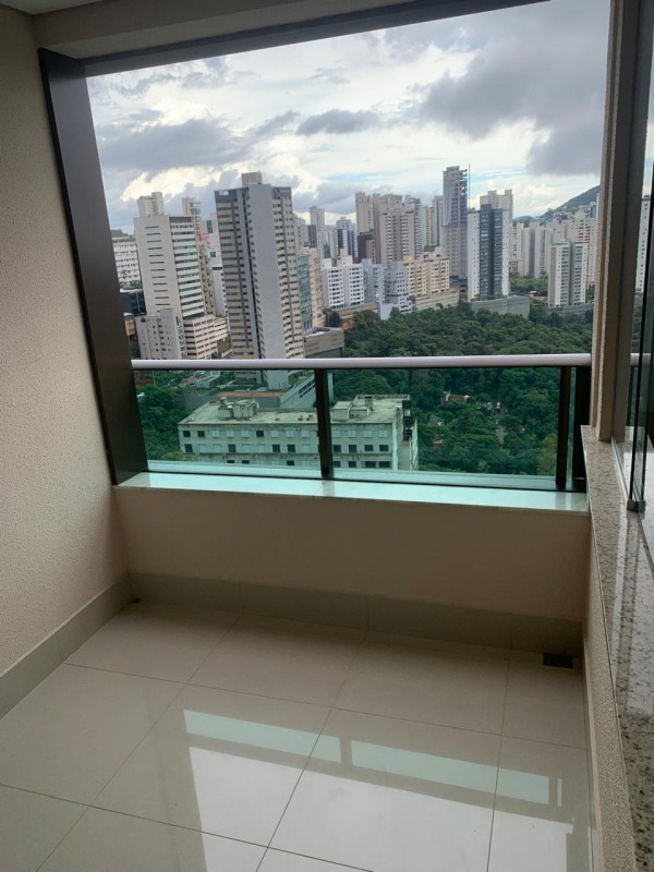 Apartamento para alugar com 1 quarto, 55m² - Foto 6