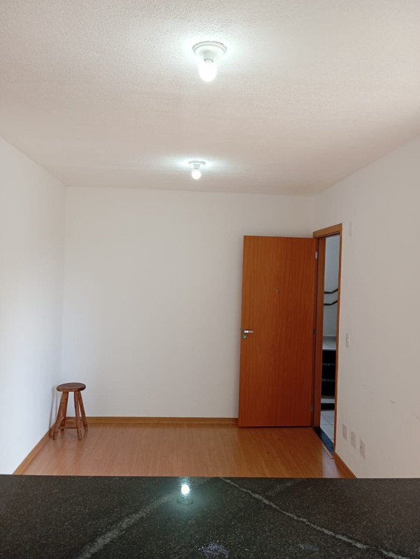 Apartamento para alugar com 2 quartos, 50m² - Foto 4