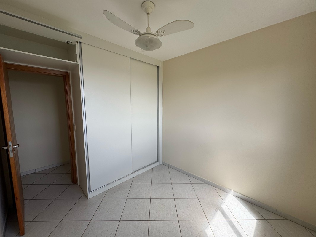 Apartamento para alugar com 2 quartos, 70m² - Foto 8