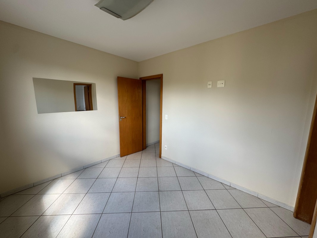 Apartamento para alugar com 2 quartos, 70m² - Foto 4