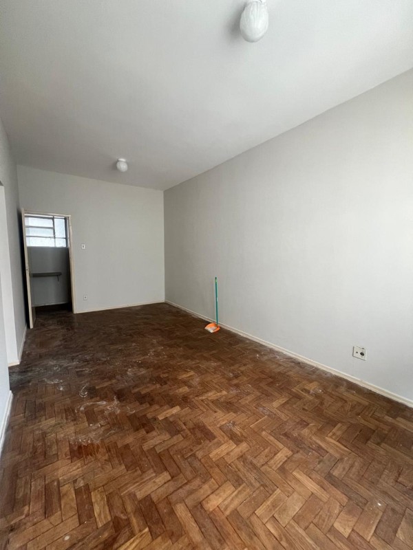 Apartamento para alugar com 1 quarto, 45m² - Foto 5