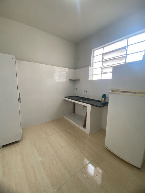 Casa para alugar com 7 quartos, 100m² - Foto 14