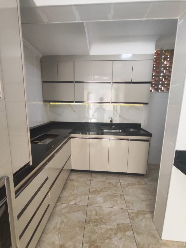 Casa à venda com 2 quartos, 64m² - Foto 13