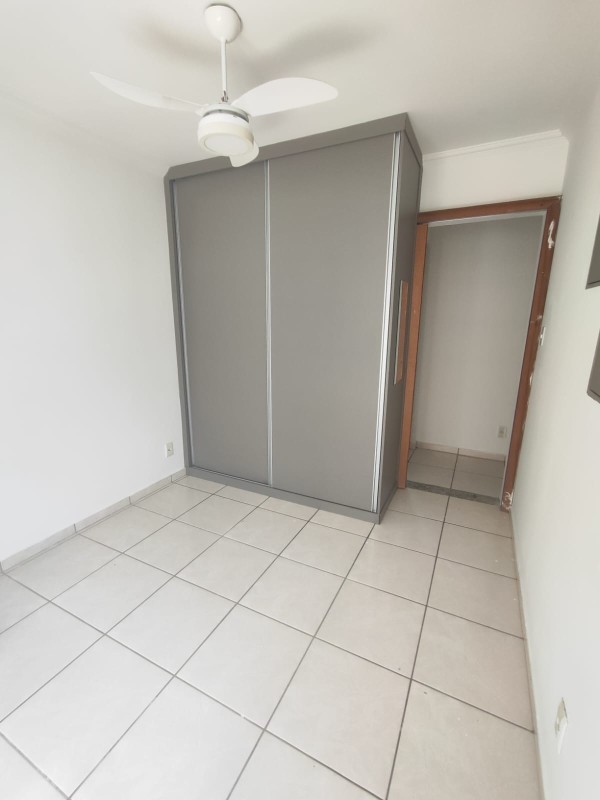 Casa à venda com 2 quartos, 64m² - Foto 18