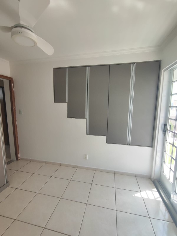 Casa à venda com 2 quartos, 64m² - Foto 9