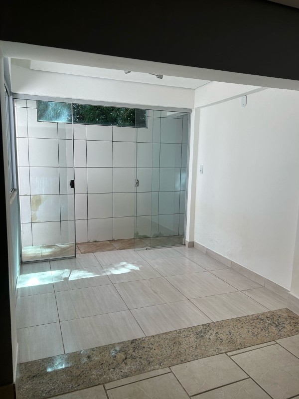 Casa para alugar com 2 quartos, 60m² - Foto 5
