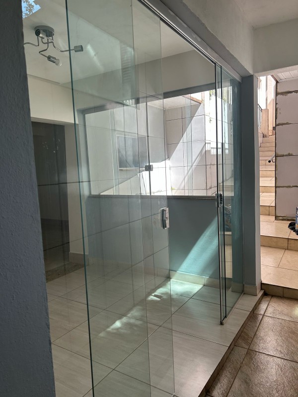 Casa para alugar com 2 quartos, 60m² - Foto 2