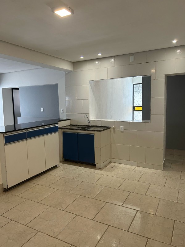 Casa para alugar com 2 quartos, 60m² - Foto 9