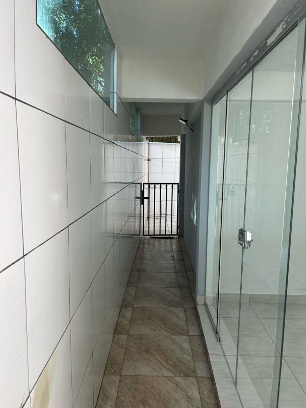 Casa para alugar com 2 quartos, 60m² - Foto 4