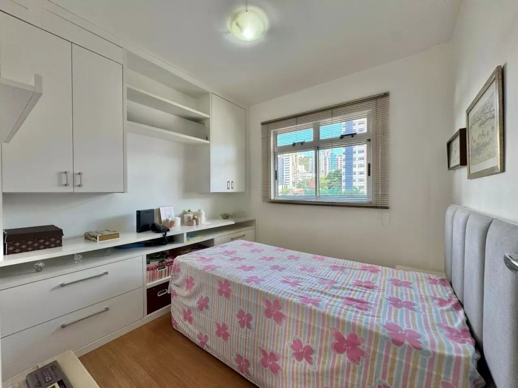 Apartamento à venda com 3 quartos, 101m² - Foto 8