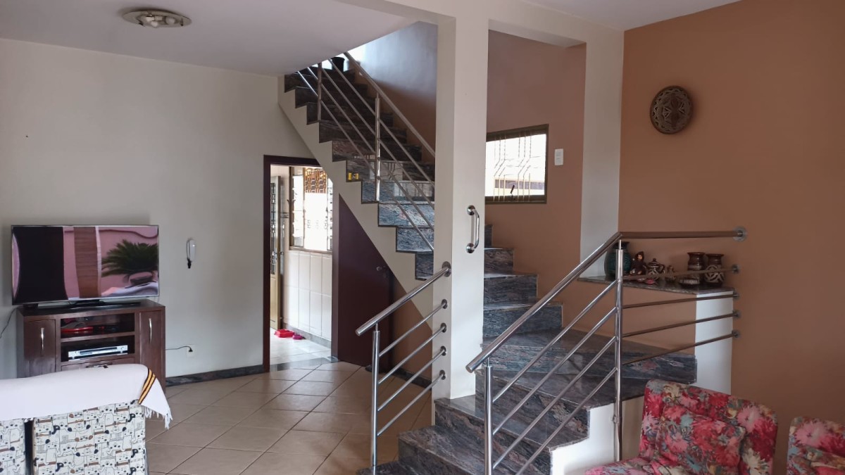 Casa à venda com 6 quartos, 390m² - Foto 11