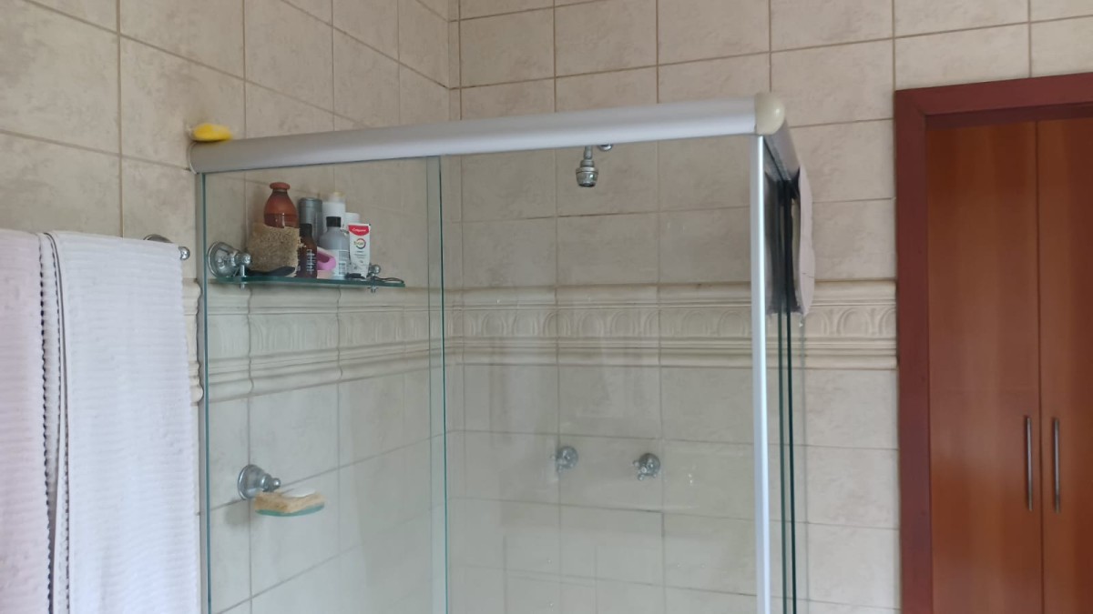 Casa à venda com 6 quartos, 390m² - Foto 22