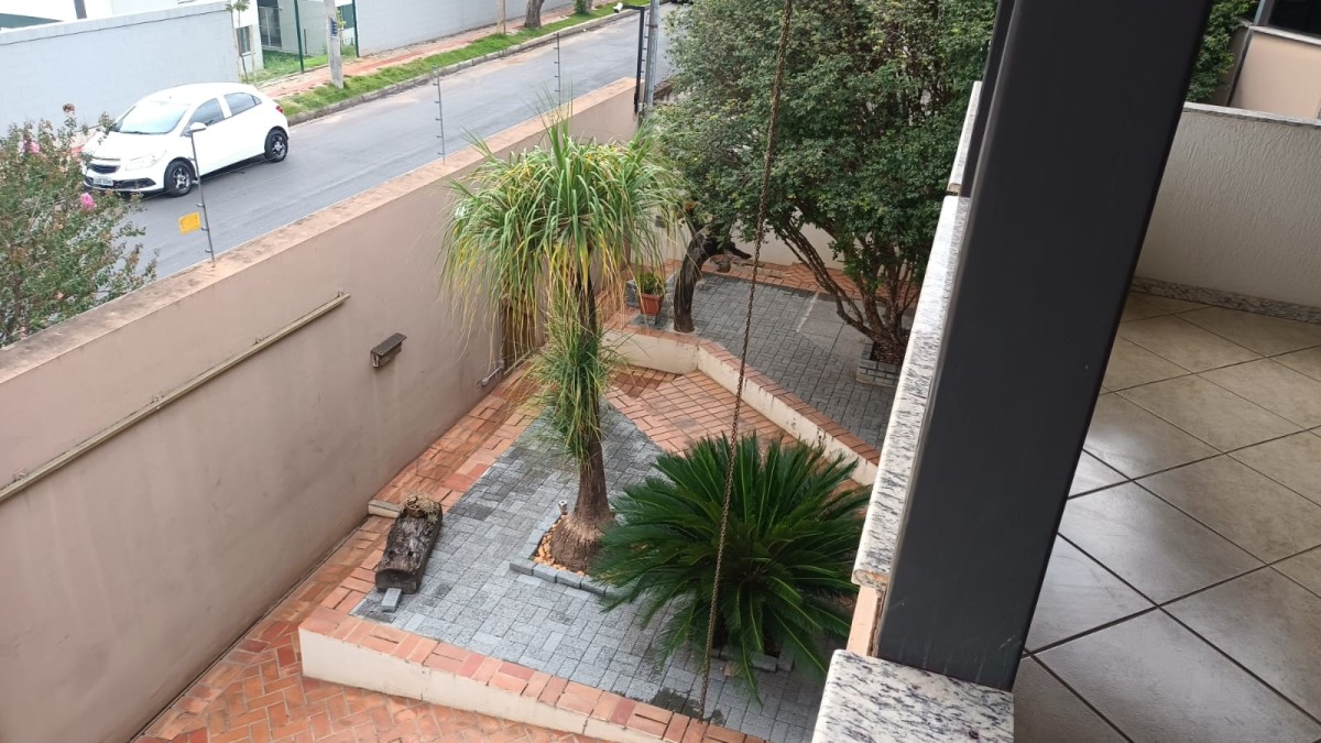 Casa à venda com 6 quartos, 390m² - Foto 7