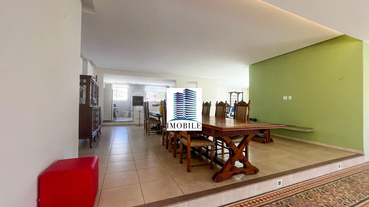 Casa à venda com 6 quartos, 740m² - Foto 3