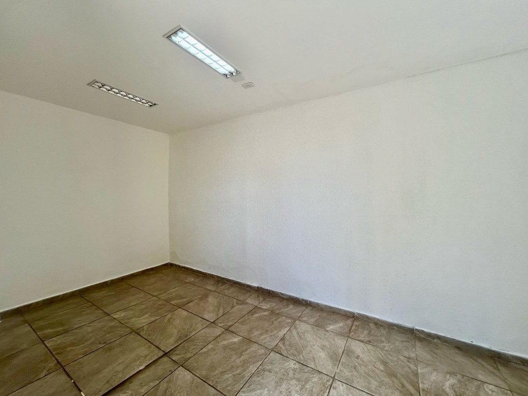 Loja-Salão para alugar com 4 quartos, 220m² - Foto 15