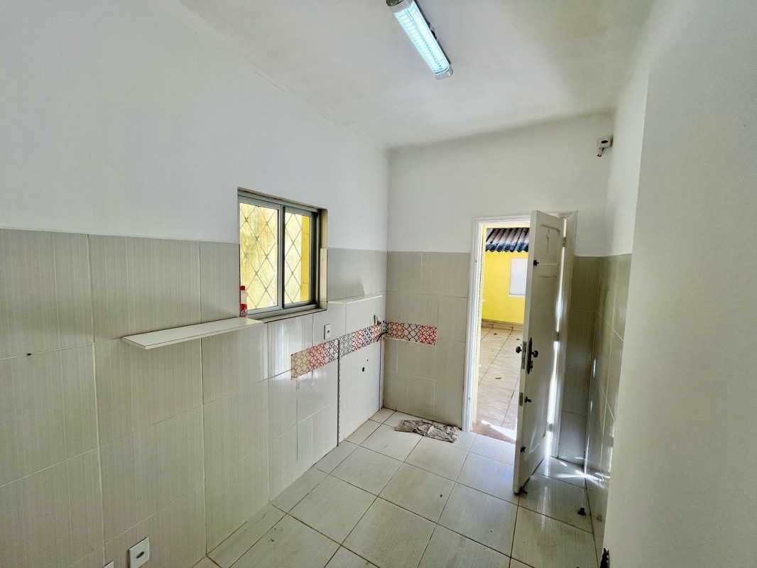 Loja-Salão para alugar com 4 quartos, 220m² - Foto 8
