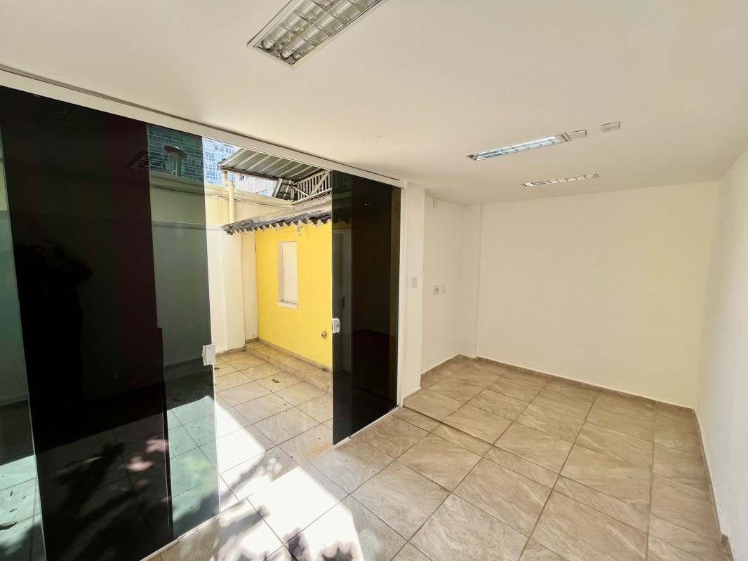 Loja-Salão para alugar com 4 quartos, 220m² - Foto 12