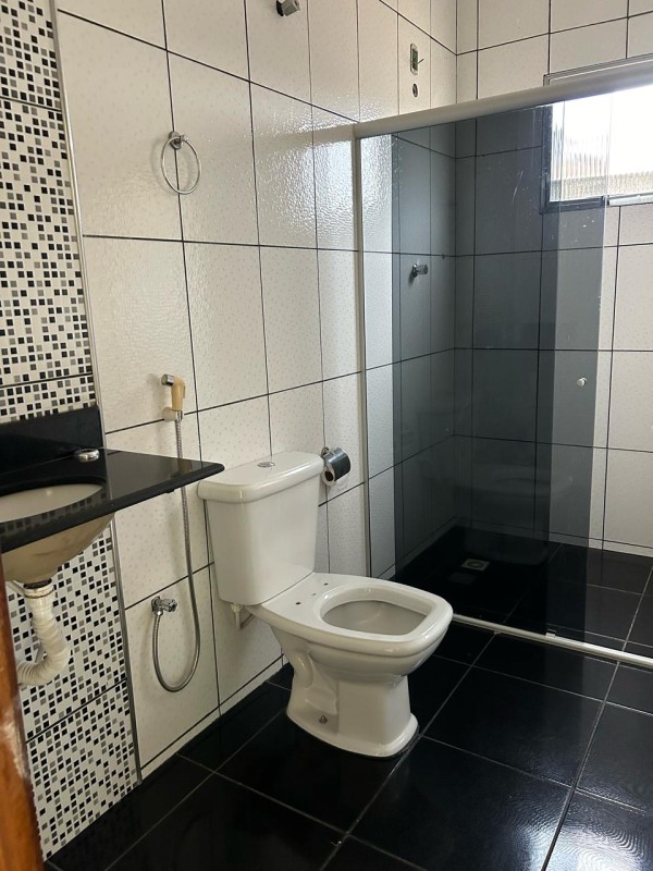 Casa à venda com 2 quartos, 200m² - Foto 11