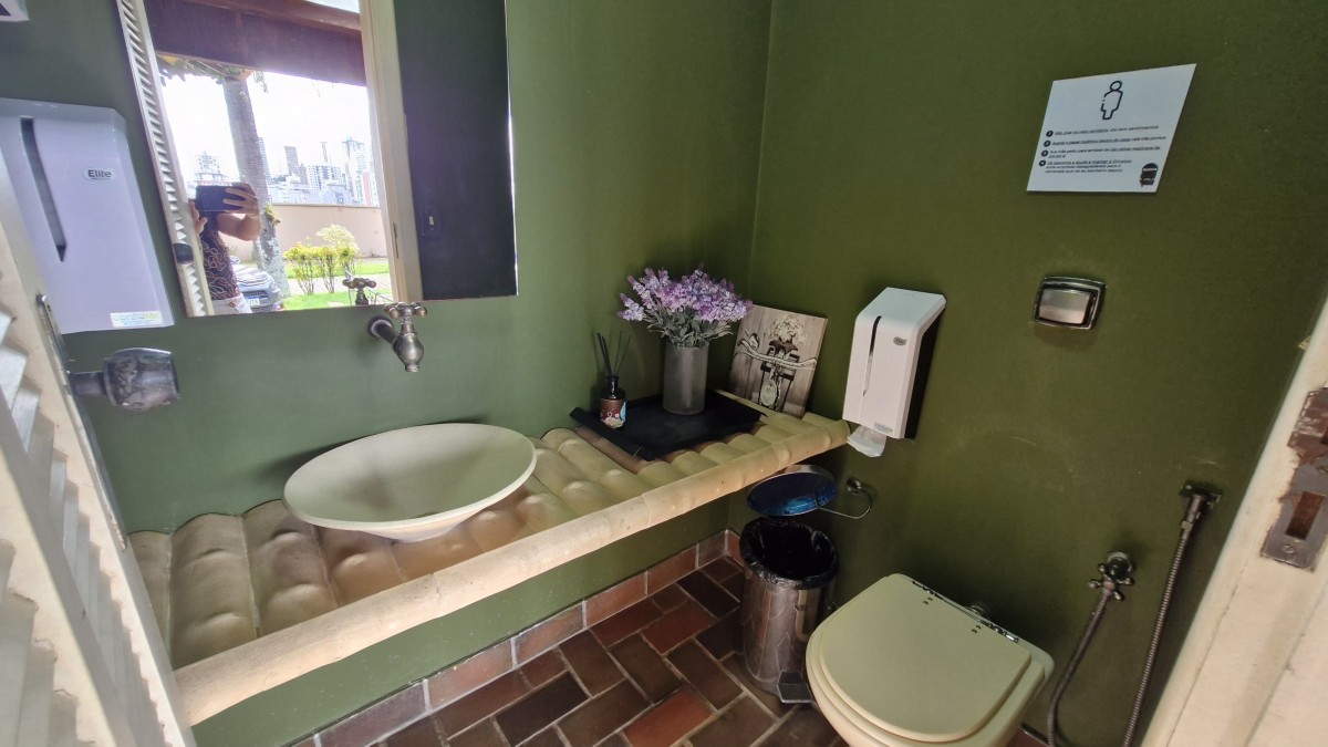 Loja-Salão para alugar com 8 quartos, 413m² - Foto 10