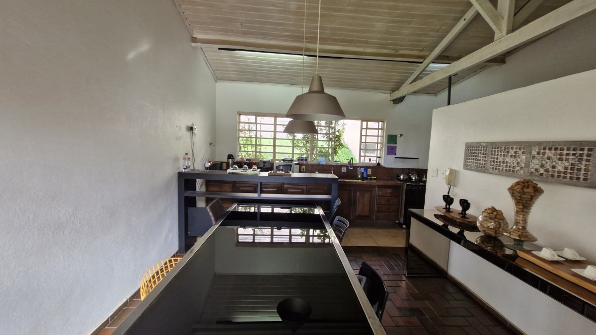 Loja-Salão para alugar com 8 quartos, 413m² - Foto 12