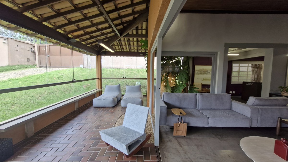 Loja-Salão para alugar com 8 quartos, 413m² - Foto 2