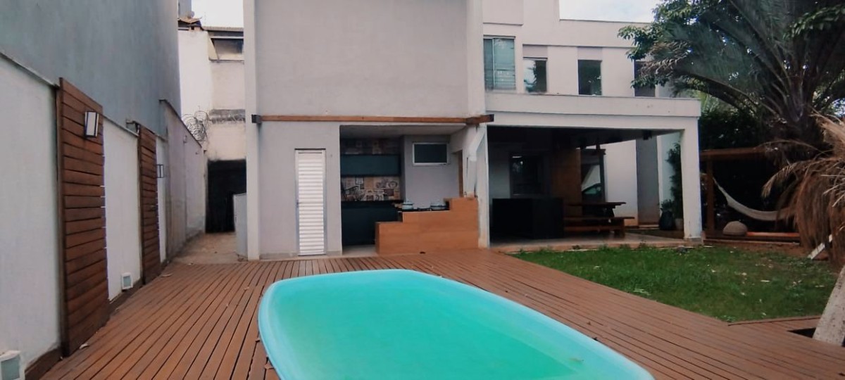 Casa à venda com 4 quartos, 370m² - Foto 3