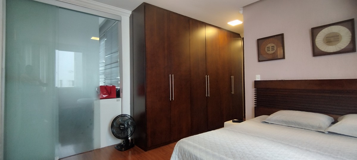 Casa à venda com 4 quartos, 370m² - Foto 14
