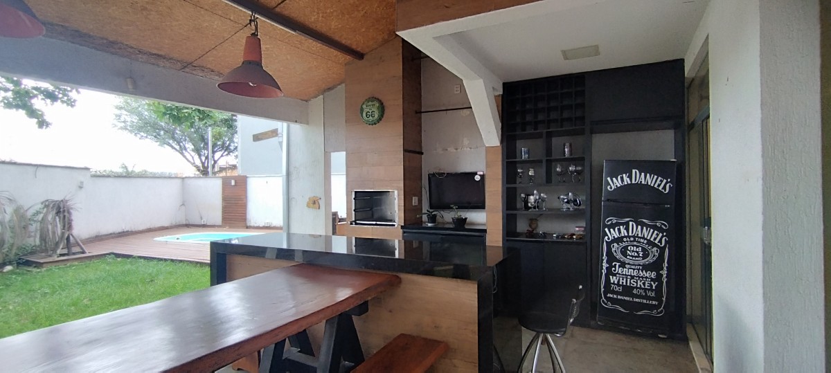 Casa à venda com 4 quartos, 370m² - Foto 6