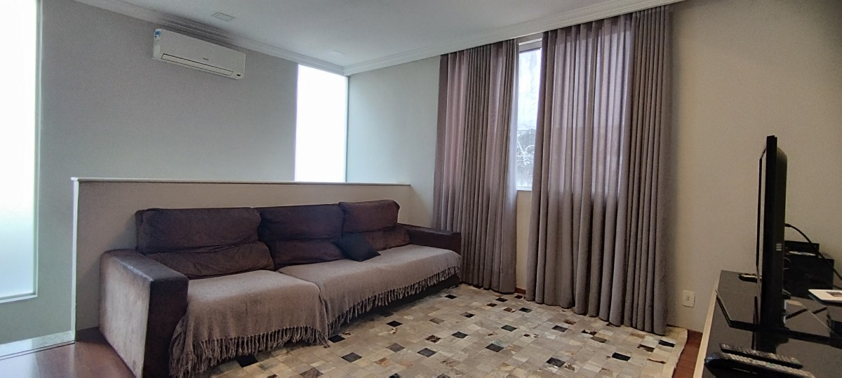 Casa à venda com 4 quartos, 370m² - Foto 12