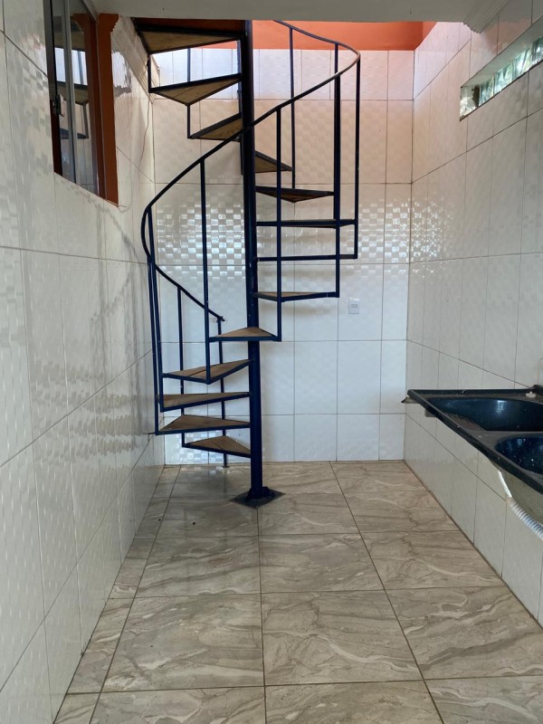 Casa para alugar com 2 quartos, 100m² - Foto 9