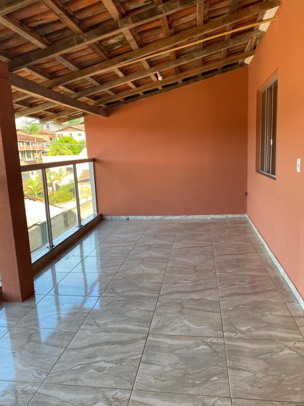 Casa para alugar com 2 quartos, 100m² - Foto 4
