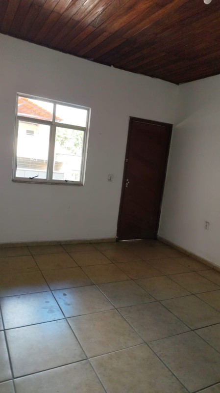 Casa para alugar com 3 quartos, 70m² - Foto 3