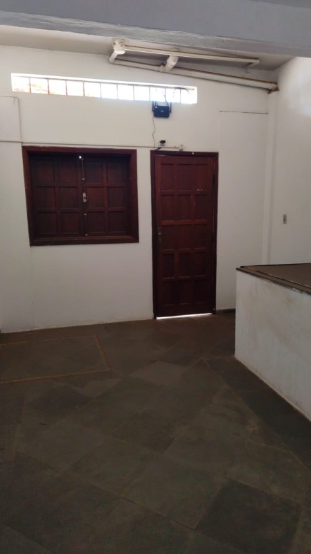 Casa para alugar com 3 quartos, 70m² - Foto 19