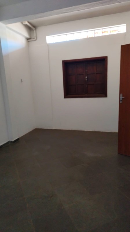 Casa para alugar com 3 quartos, 70m² - Foto 13
