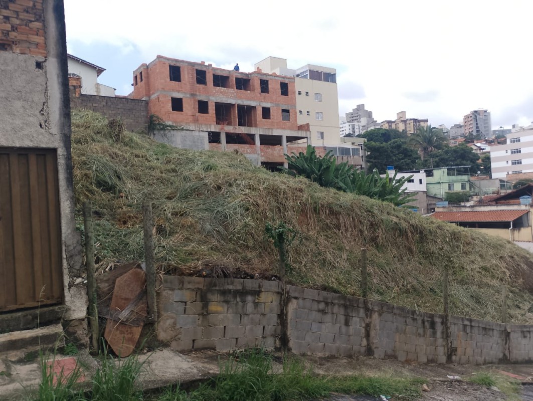 Terreno à venda, 1080m² - Foto 2