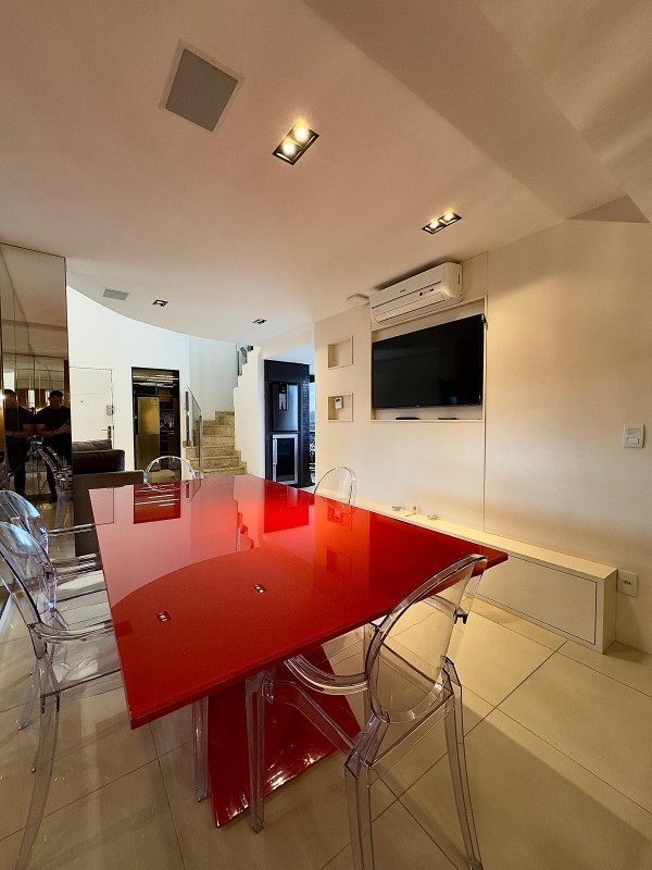 Cobertura para alugar com 2 quartos, 230m² - Foto 13