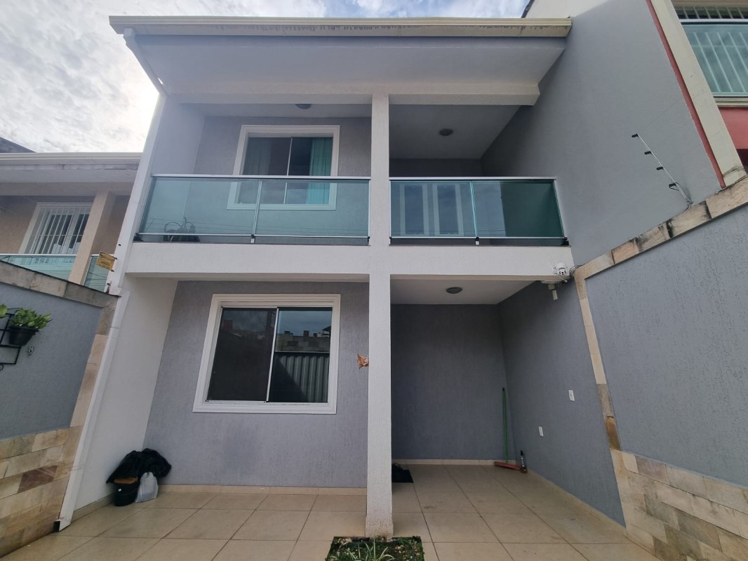 Casa para alugar com 3 quartos, 110m² - Foto 1