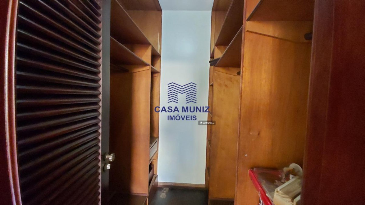 Casa para alugar com 4 quartos, 246m² - Foto 12