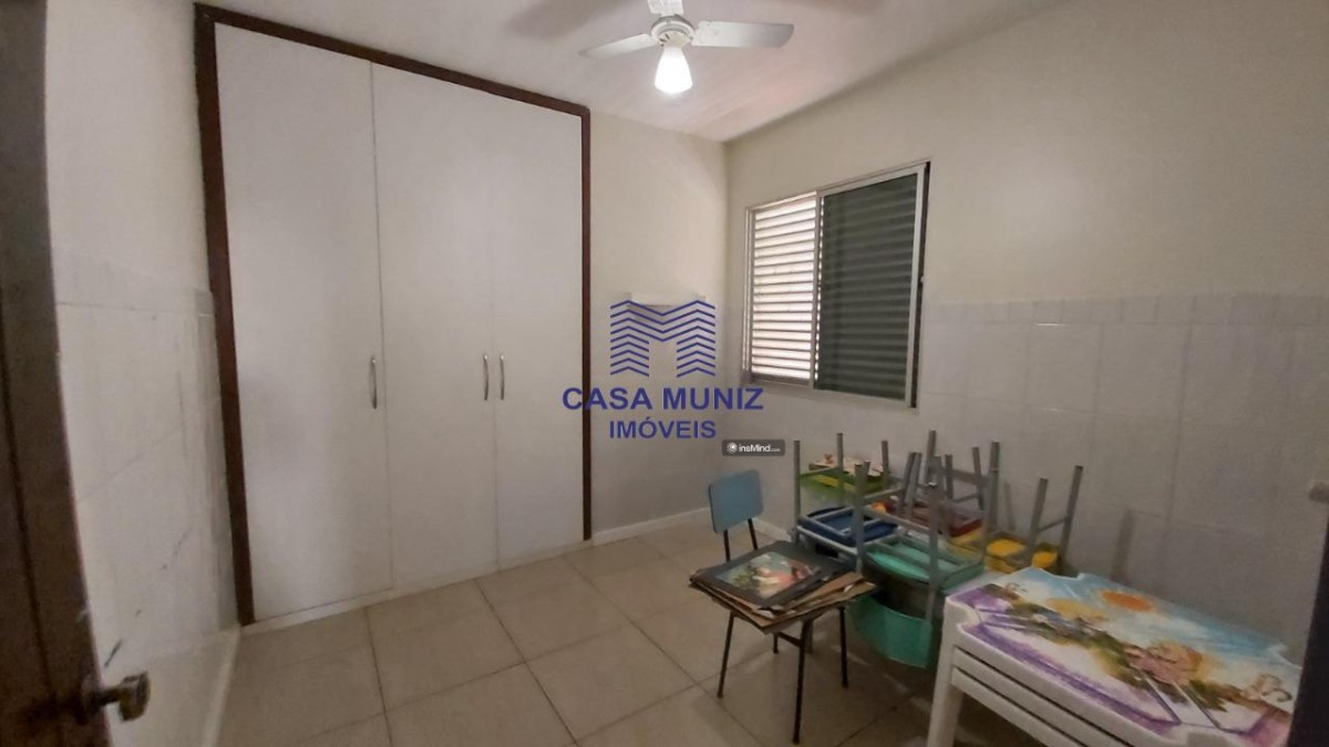 Casa para alugar com 4 quartos, 246m² - Foto 16