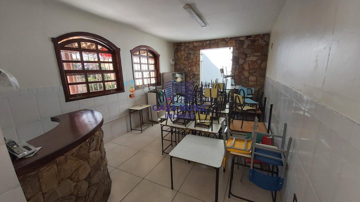 Casa para alugar com 4 quartos, 246m² - Foto 20