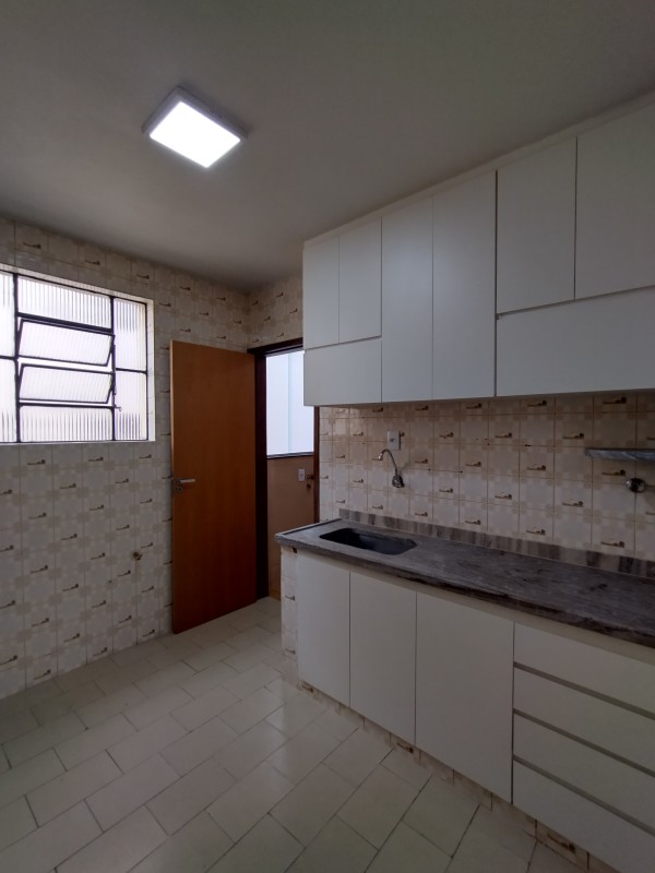 Apartamento para alugar com 3 quartos, 100m² - Foto 18