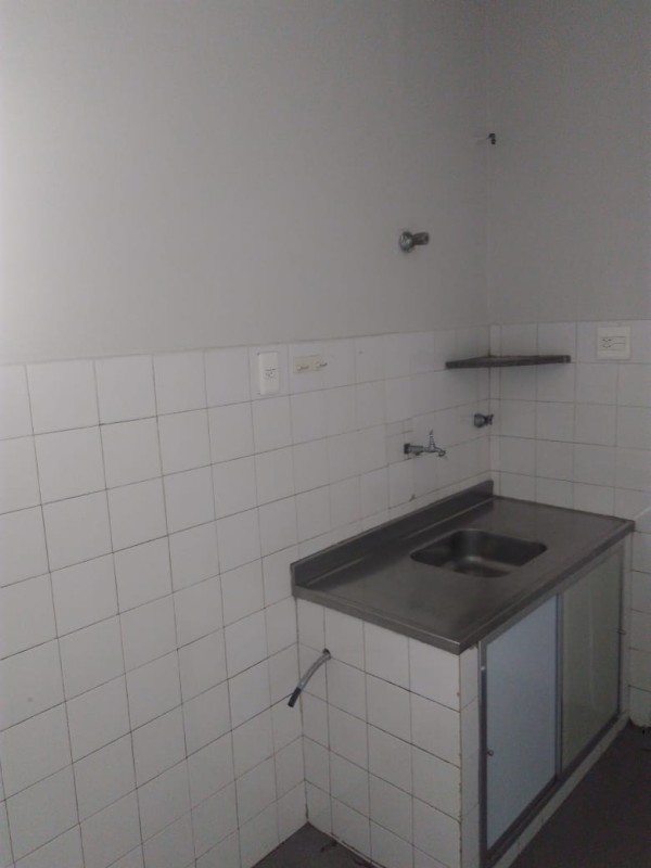 Apartamento para alugar com 3 quartos, 100m² - Foto 11