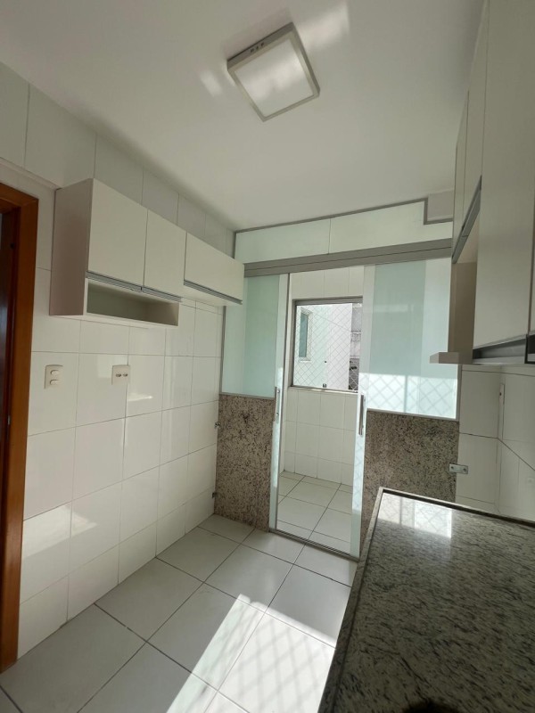 Apartamento à venda com 3 quartos, 73m² - Foto 9