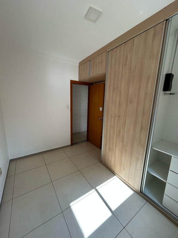 Apartamento para alugar com 2 quartos, 100m² - Foto 11